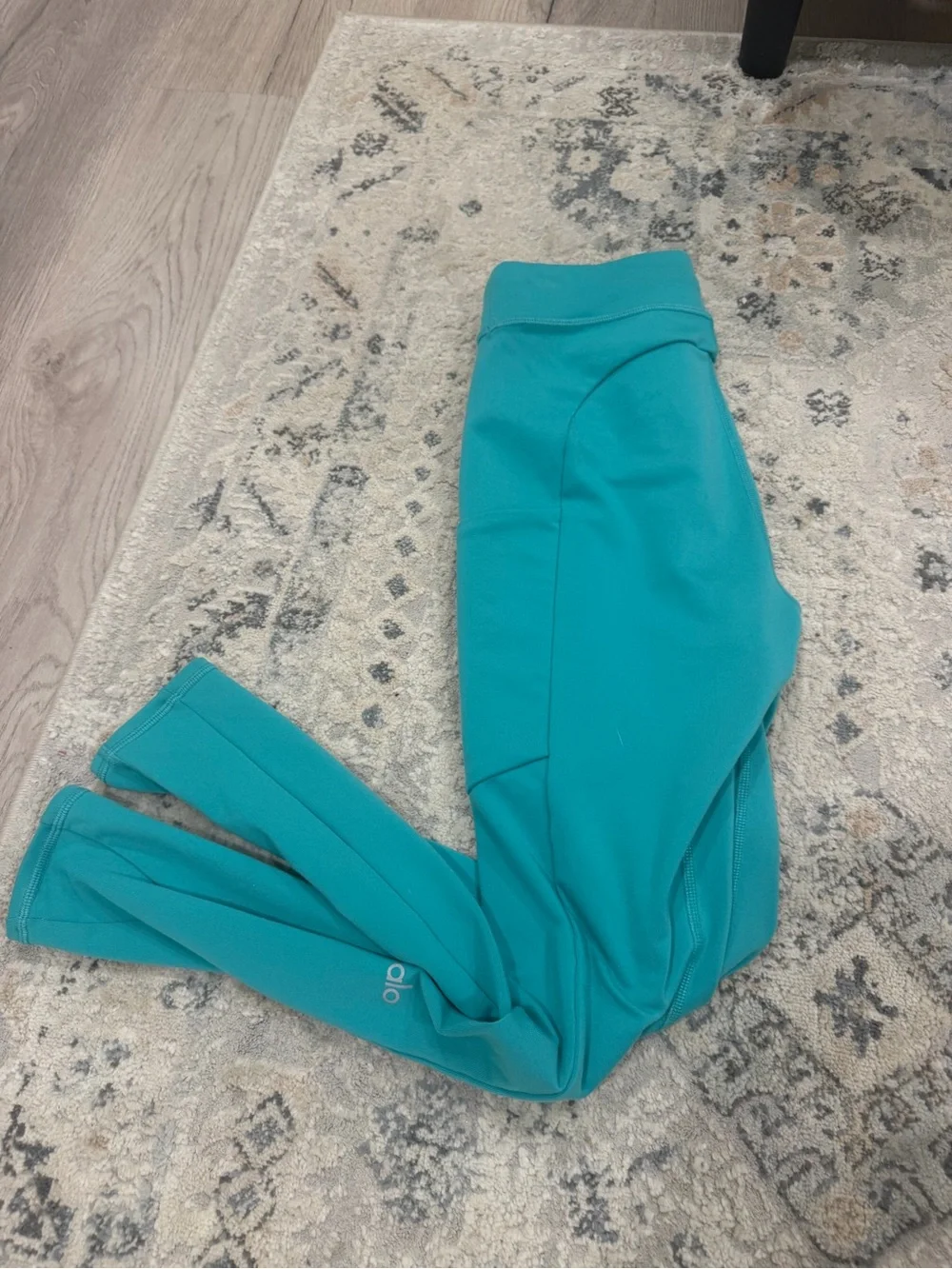 ALO Yoga XS Teal Drawstring Active Leggings